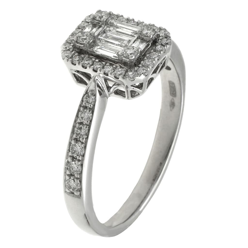 Unbearbeitete Ringaufnahme mit sichtbaren Kratzern und mattem Metall